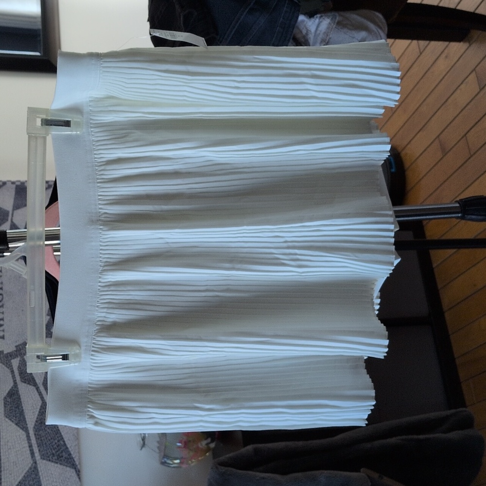 Old Navy White Mini Skirt